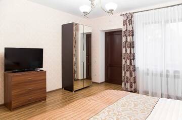 Фото номера Двухместный номер с 1 кроватью Загородные дома Villa Swan Lake г. Чурилово 4